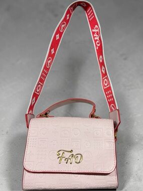 FAO Schwarz Glamor Embossed Bag Girls Pastel Pink Purse Only